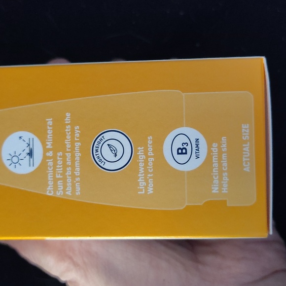 (Trade) CeraVe Hydrating Sheer Sunscreen SPF 30 Face & Body NIB - Picture 5 of 6